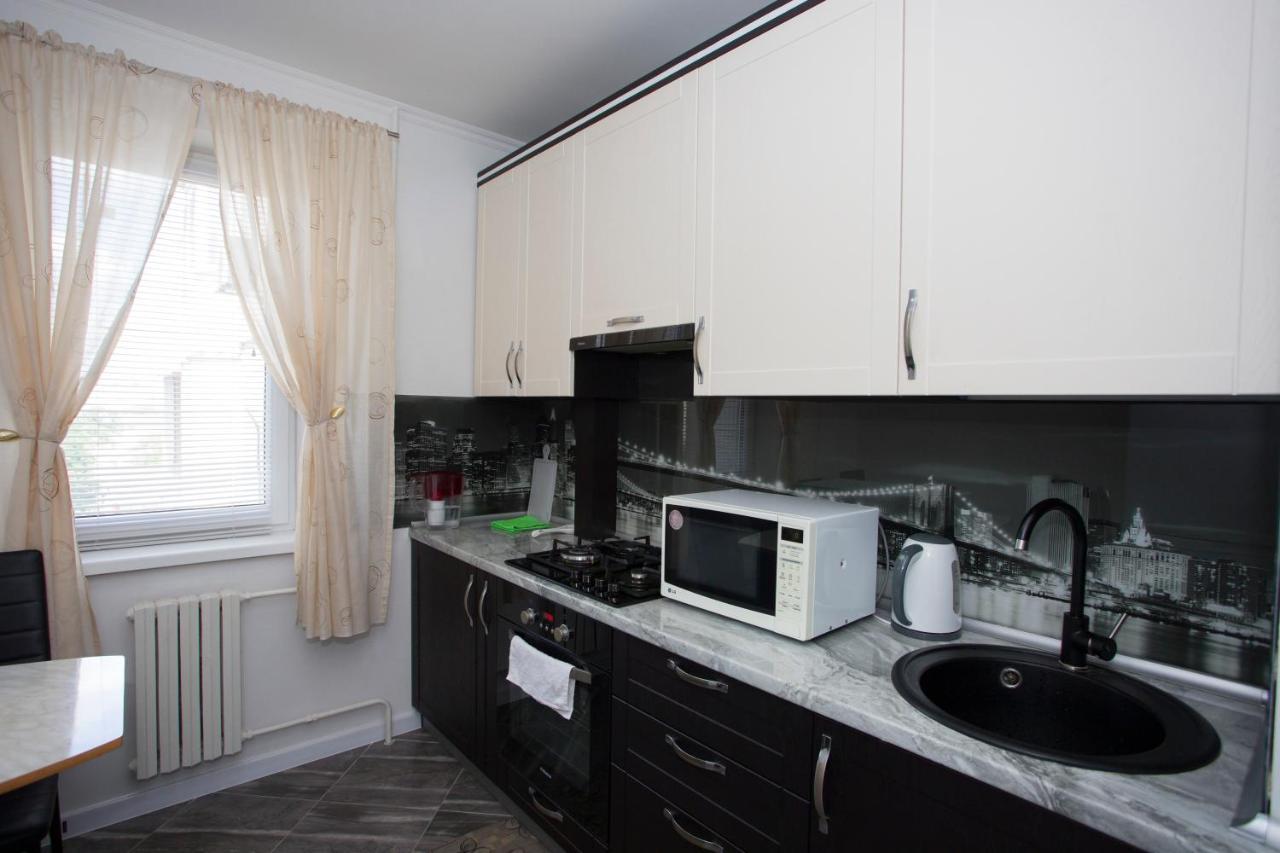 Apartament Curat Si Confortabil Str. Ismail 86 In Centrul Chisinaului Apartment Екстериор снимка