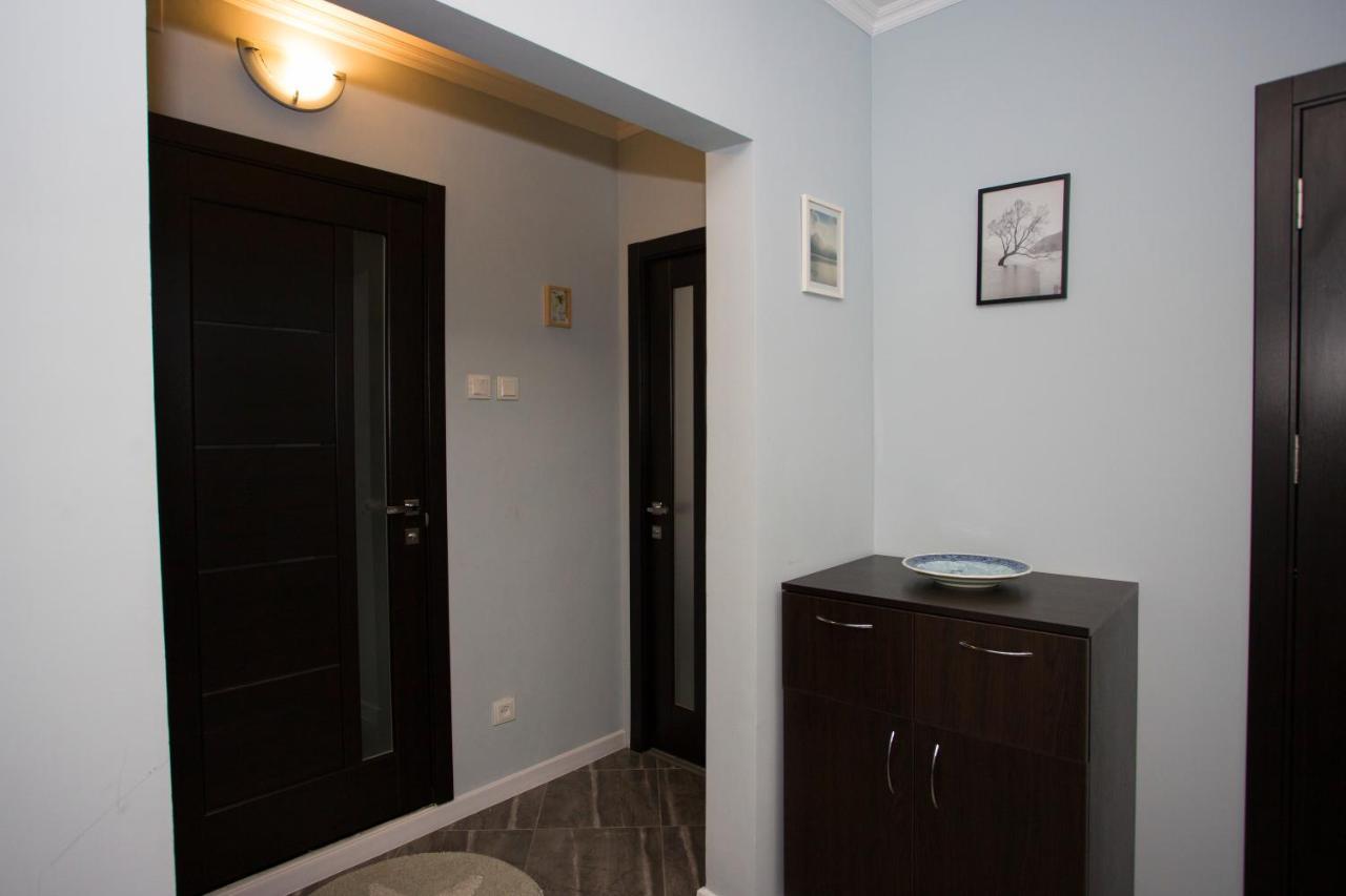 Apartament Curat Si Confortabil Str. Ismail 86 In Centrul Chisinaului Apartment Екстериор снимка