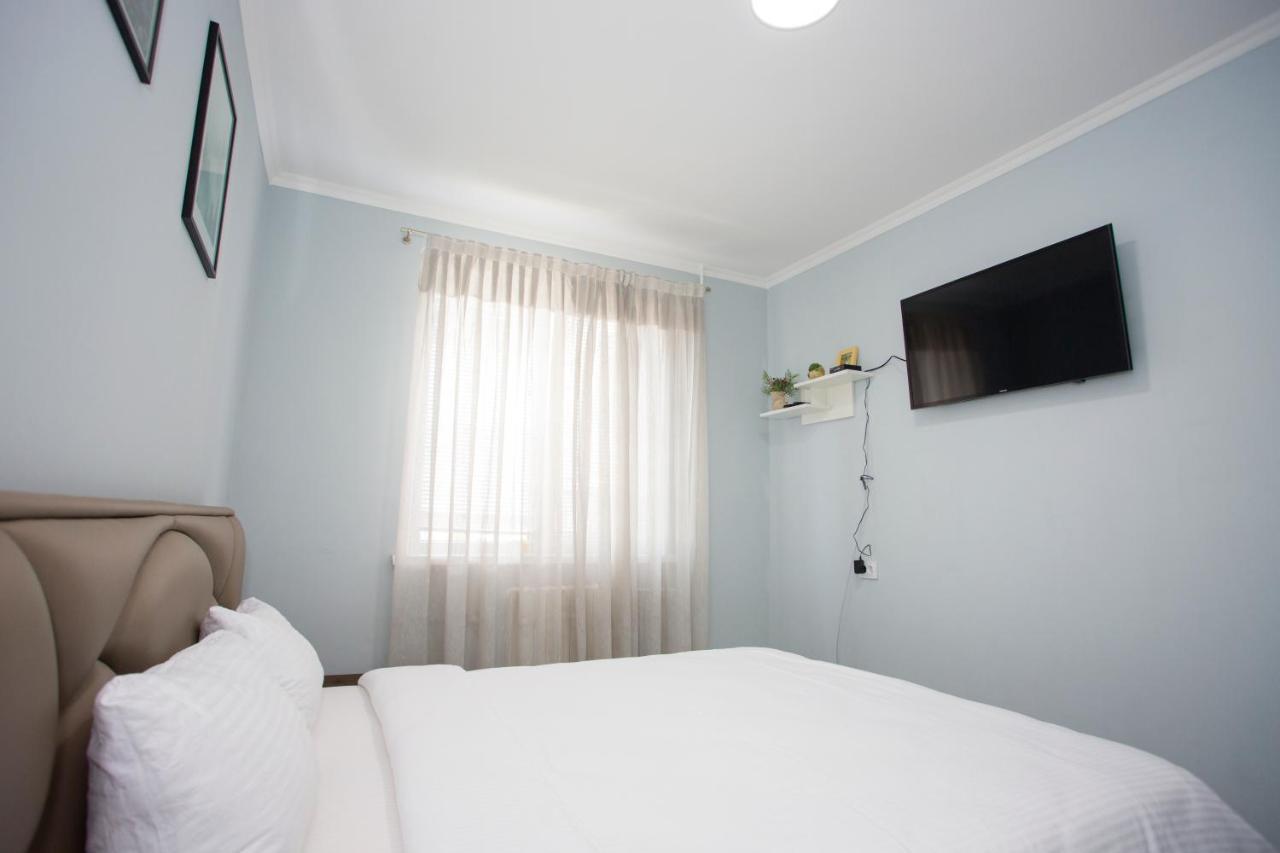Apartament Curat Si Confortabil Str. Ismail 86 In Centrul Chisinaului Apartment Екстериор снимка